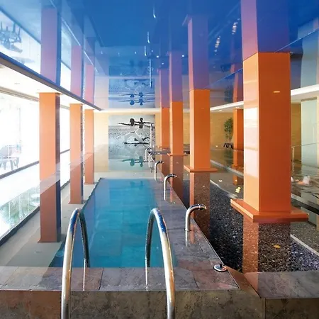Hotel Occidental Cala Vinas 4*
