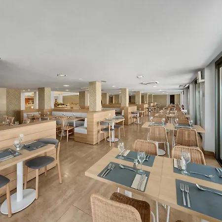 Hotel Occidental Cala Vinas